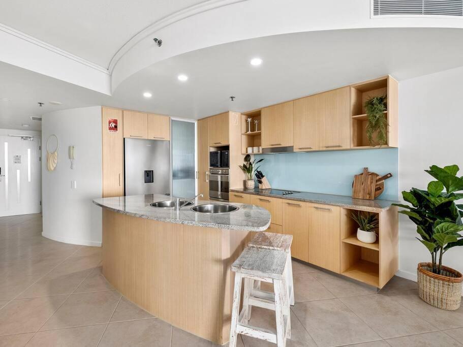 Sensational Ocean View 2 Bedroom Apartment Maroochydore Exterior foto